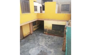 CHORRILLOS - VENTA CASA COMO TERRENO - ÁREA 262 m2