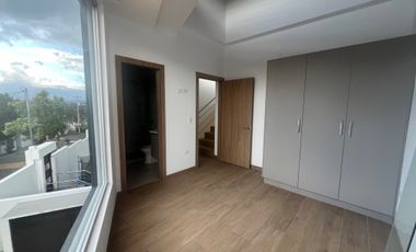 Venta casa Santa Rosa de Nayón