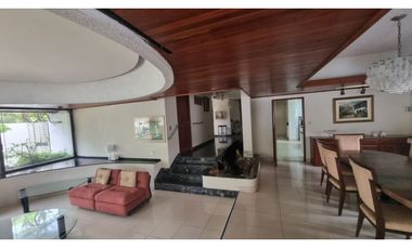 OBARRIO / TERRENO ESQUINA CON CASA COMERCIAL 950 M / 5 HABITACION