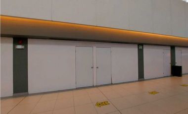 ALQUILER LOCAL EN PLAZA, CONEXION AL METRO, BUSES Y TAXIS