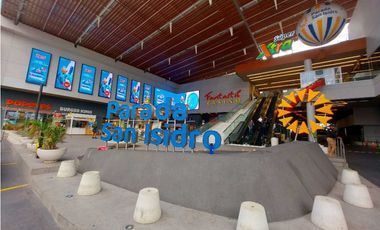 ALQUILER LOCAL EN PLAZA, CONEXION AL METRO, BUSES Y TAXIS