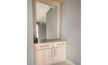 VENTA DE CASA EN VERSALLES OESTE EN MONTELIMAR
