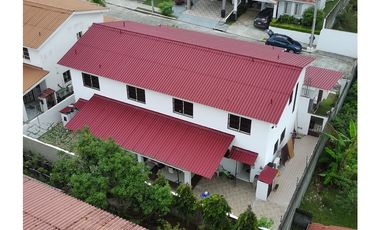 VENTA DE CASA EN VERSALLES OESTE EN MONTELIMAR