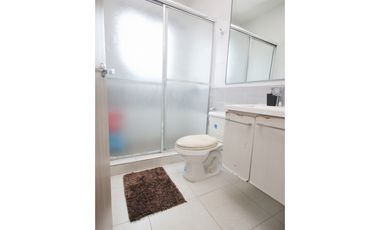 VENTA DE CASA EN VERSALLES OESTE EN MONTELIMAR