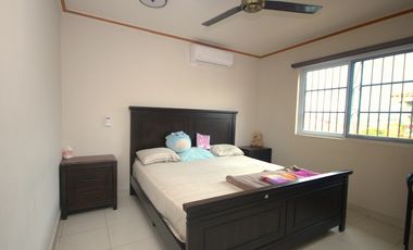 VENTA DE CASA EN VERSALLES OESTE EN MONTELIMAR