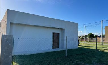 CASA A ESTRENAR BARRIO FRENTE MAR