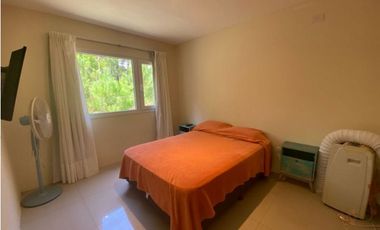 MODERNA CASA EN PINAMAR