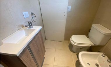MODERNA CASA EN PINAMAR