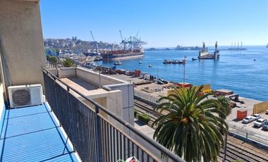 Oficina en Venta en Edificio Olivari