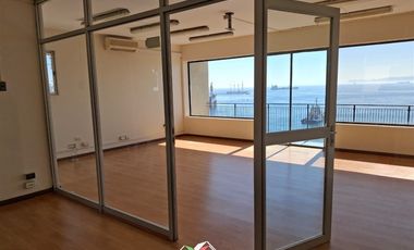 Oficina en Venta en Edificio Olivari