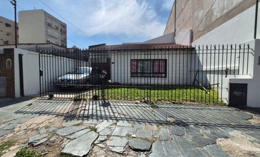 Venta casa 4 ambientes en Ramos Mejía