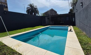 Venta casa 4 ambientes en Ramos Mejía