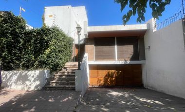 ALQUILER CASA 5 DORMITORIOS GOGOY CRUZ