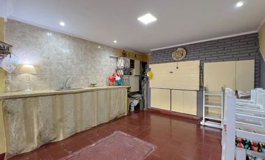 VENTA CASA 4 AMBIENTES GARAGE