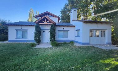 VENTA CASA DOS DORMITORIOS LOS CEDROS I, PLOTTIER