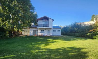 VENTA CASA DOS DORMITORIOS LOS CEDROS I, PLOTTIER