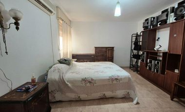 VENTA DEPARTAMENTO 1 Dorm ALBERDI Patio APTO CRED