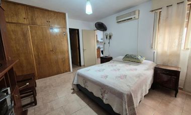 VENTA DEPARTAMENTO 1 Dorm ALBERDI Patio APTO CRED