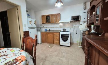 VENTA DEPARTAMENTO 1 Dorm ALBERDI Patio APTO CRED