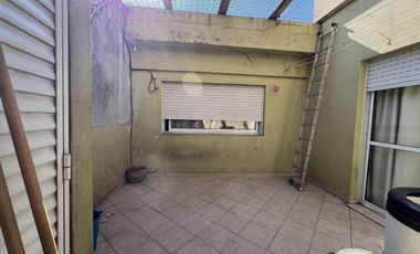VENTA GALPON CON CASA 2 DORMITORIOS EN BELGRANO