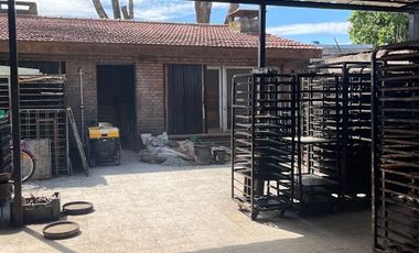 VIVIENDA MÁS LOCAL EN SAN MIGUEL - APTO CREDITO