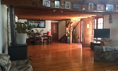 AMPLIA PARCELA CON CASONA, SALA PARA EVENTOS , NOVICIADO
