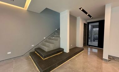 CASA EN VENTA EN LOS CRISTALES CARRETERA NACIONAL MONTERREY