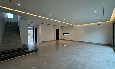 CASA EN VENTA EN LOS CRISTALES CARRETERA NACIONAL MONTERREY