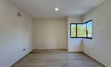 CASA VENTA MÉRIDA, 4 HABITS, ALBERCA, PRIV. PARQUE NATURA CHOLUL, CIRUELA 213.