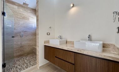 CASA VENTA MÉRIDA, 4 HABITS, ALBERCA, PRIV. PARQUE NATURA CHOLUL, CIRUELA 213.