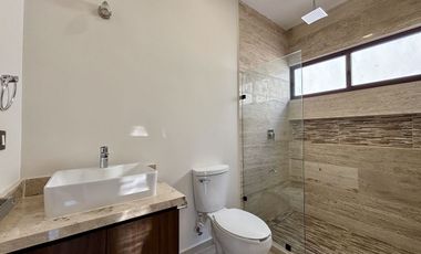 CASA VENTA MÉRIDA, 4 HABITS, ALBERCA, PRIV. PARQUE NATURA CHOLUL, CIRUELA 213.