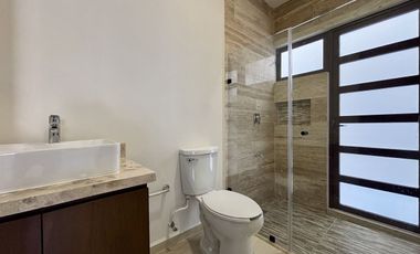 CASA VENTA MÉRIDA, 4 HABITS, ALBERCA, PRIV. PARQUE NATURA CHOLUL, CIRUELA 213.