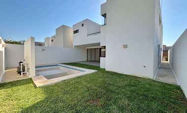 CASA VENTA MÉRIDA, 4 HABITS, ALBERCA, PRIV. PARQUE NATURA CHOLUL, TZALAM 19