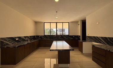 CASA VENTA MÉRIDA, 4 HABITS, ALBERCA, PRIV. PARQUE NATURA CHOLUL, TZALAM 19