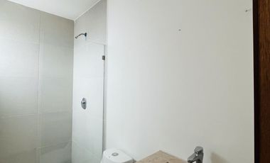 CASA EN RENTA EN ESQUINA CON RECÁMARA EN PLANTA BAJA LOMAS DE ANGELÓPOLIS