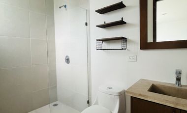 CASA EN RENTA EN ESQUINA CON RECÁMARA EN PLANTA BAJA LOMAS DE ANGELÓPOLIS