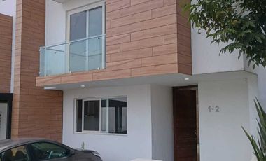 CASA EN RENTA  RESIDENCIAL PARQUE ESMERALDA, RANCHO BLANCO,ATIZAPAN DE ZARAGOZA
