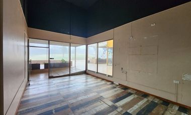 Local Comercial en Arriendo en Local 5 Paseo Nogales, Machalí, Nogales