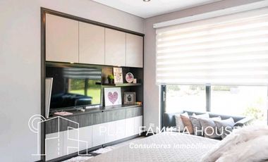 Grandiosa casa en venta de 1.369 M2 de lote en Cajicá