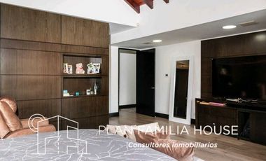 Grandiosa casa en venta de 1.369 M2 de lote en Cajicá