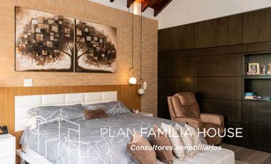 Grandiosa casa en venta de 1.369 M2 de lote en Cajicá