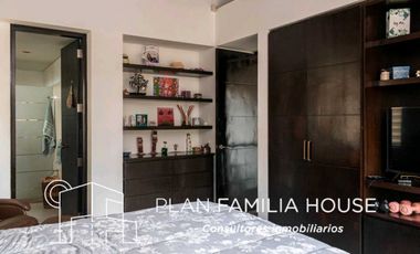 Grandiosa casa en venta de 1.369 M2 de lote en Cajicá