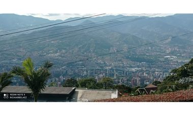 Lote independiente en Palmas con vista a la ciudad