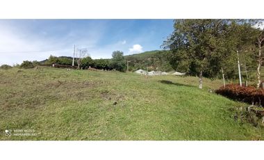 Lote independiente en Palmas con vista a la ciudad