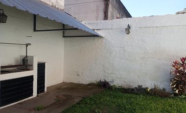 ALQUILER COMERCIAL A 50mts Monumento Bicentenario - Av. Mate de Luna 1650