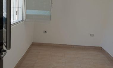 ALQUILER COMERCIAL A 50mts Monumento Bicentenario - Av. Mate de Luna 1650