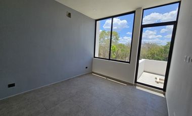 En Venta, Casa en Privada Residencial con 3 Rec, Alberca, Amenidades en Cholul