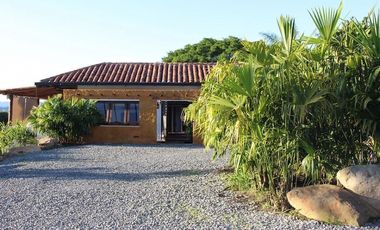 FINCA TURISTICA Y DE PRODUCCIÓN CAFETERA PREMIUM EN BOYAC 2.5 HA