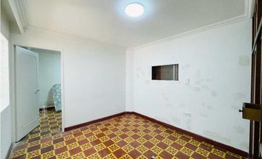 CASA 1MER PISO ENVIGADO. BARRIO MESA