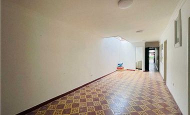 CASA 1MER PISO ENVIGADO. BARRIO MESA